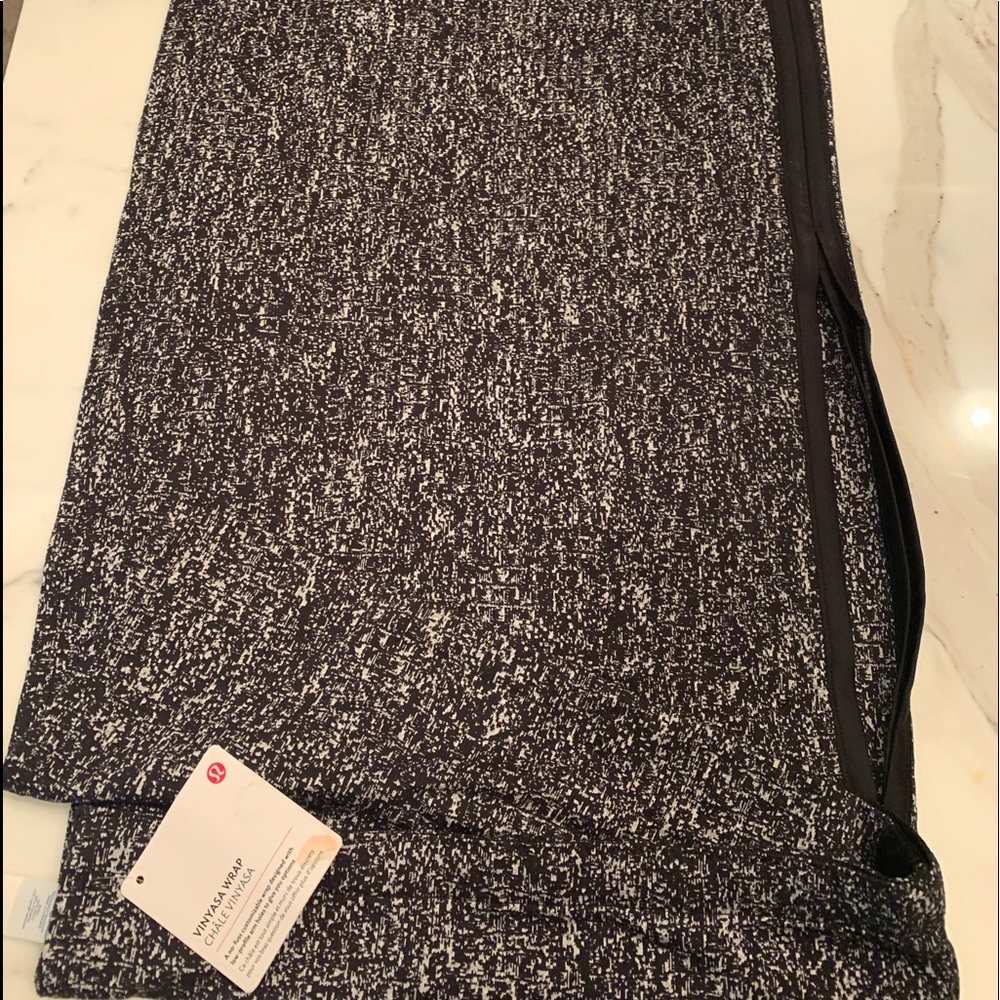 LULULEMON VINYASA WRAP